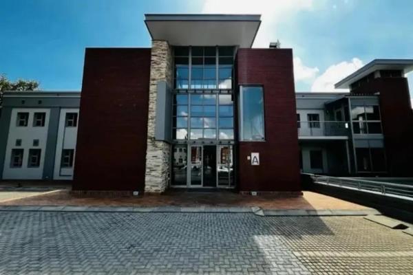 Hobart Square Block A
In Bryanston, close to William Nicol Drive with easy access to ...