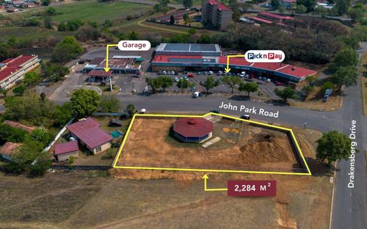 Commercial Property for sale in Pioneer Park