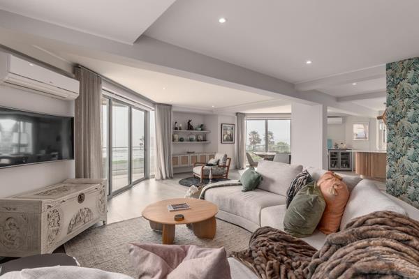 Exclusive Joint Mandate. This sensational, fully renovated beachfront apartment has everything you need and more. It features three large bedrooms, three bathrooms (all en-suite), with one also acting as a guest restroom. A large private courtyard at the back of the unit ...