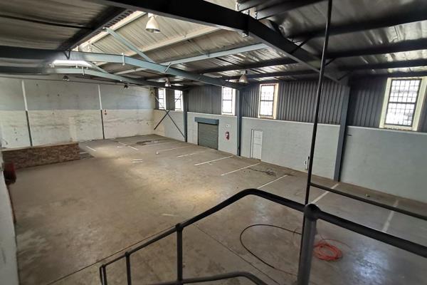 Discover this spacious warehouse situated in Denver just 6km away from the City of Joburg.

The warehouse features the following: a ...