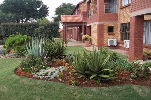 1 Bedroom Apartment / Flat for sale in Willow Park Manor