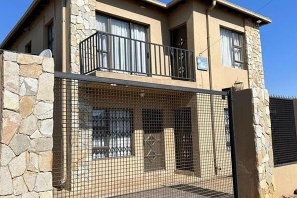 Fully Let! Prime Investment Opportunity in Molapo, Soweto!

This well-maintained property is an excellent opportunity for investors ...