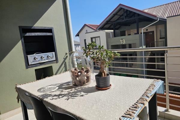 Modern 2-bedroom2bath ground apartment for sale
 situated in Golden Fields Estate.

This apartment is on the  ground floor.

Open ...