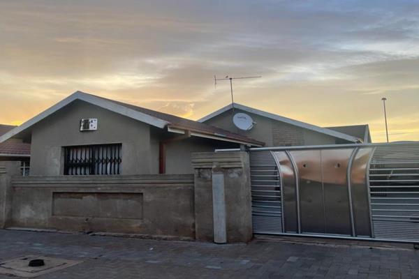 This beautiful 3 bedroom house is located in Sebokeng Zone 14.

The property comes with a modern wood finish kitchen with enough ...