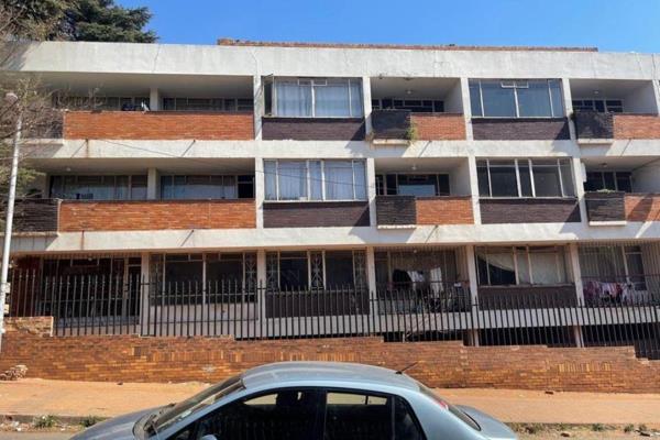 Investment Block Of flats for sale

Located in the heart of Yeoville and walking distance to all amenities. Amenities include both ...