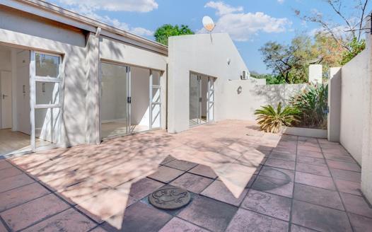 3 Bedroom Townhouse for sale in Lonehill