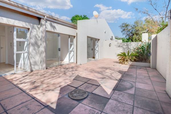 Your Dream 3-Bedroom Home in Lonehill’s Most Secure Estate

Looking for a house that’s more than just bricks and mortar? Say hello to ...