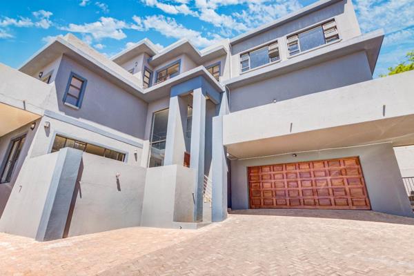 Owner asking R 3999 999
Negotiating offers from R 3299 999

Upon entering the property ...