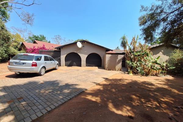 Situated in Rooihuiskraal

!!! Pets are allowed !!!

To view this property:
- Kindly use the &quot;Make an Enquiry / Contact ...