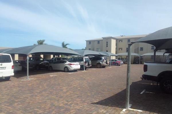 Unfurnished, spacious 2 bedroom, 2 bathroom available for rent in Summer Place, Knysna ...