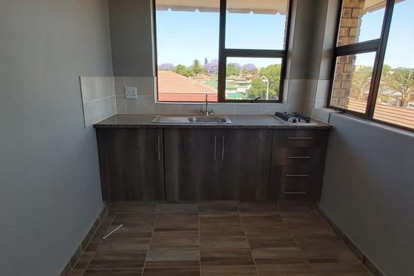 Tiled batchlor flat with a dresser and cupboard.
Open plan kitchen with 2 plate gas stove.
Bathroom with shower, toilet and basin.
1 ...
