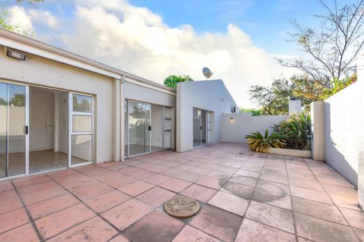 3 Bedroom Townhouse for sale in Lonehill