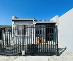 House for sale in Pinati