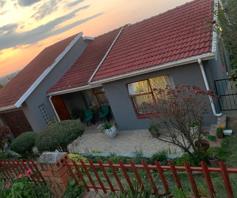 House for sale in Phakamisa