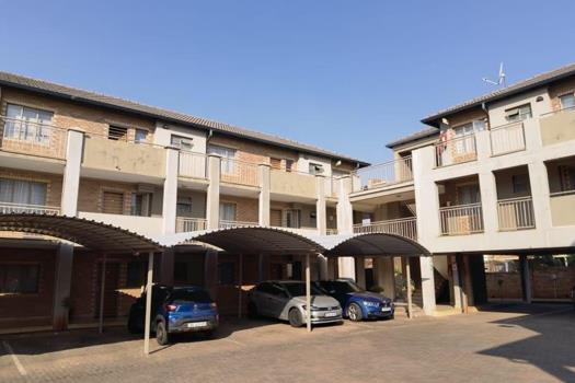 2 Bedroom Apartment / Flat for sale in Pretoria North