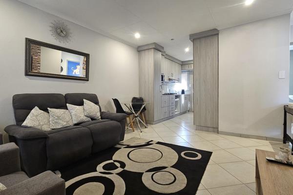 SOLE MANDATE
Welcome to the perfect lock up and go you have been looking for. 
Enjoy secured living in the established suburb of ...