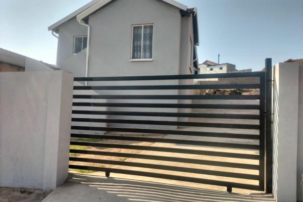 Newly renovated house in Roodekop 31 boasting with  3 bedrooms ,2 bathrooms , lounge , nice modern kitchen  , fully tiled fully walled ...