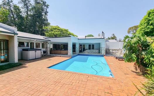 11 Bedroom House for sale in Kloof