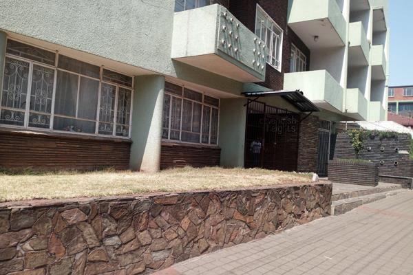 Decent 2 bedroom flat for sale in Bellevue East. This unit boasts a spacious and fully ...