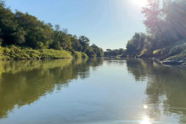 FOR SALE: 760ha Pristine Inner Farm on the Crocodile River

Along the serene Crocodile River, offering a unique investment ...