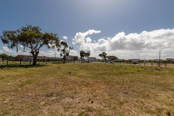 This strategically located vacant land offers exceptional access from two sides, presenting a wealth of potential and serving as a ...