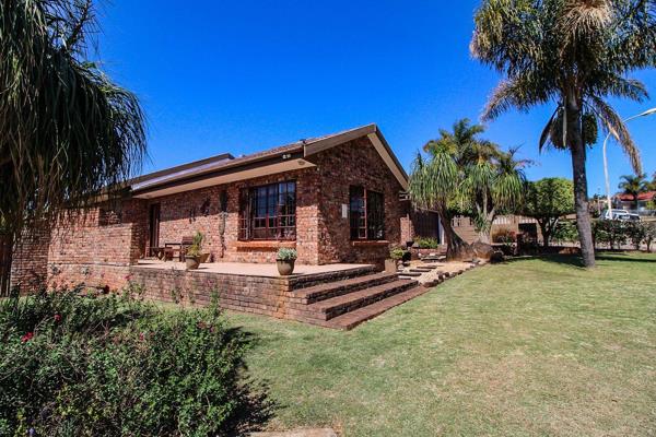 Dual Mandate

Charming Face Brick Family Home with Pool and Flatlet

This beautifully ...