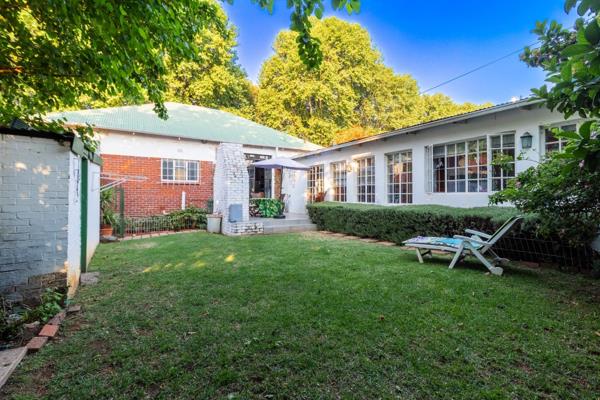 Kensington Gem: Family Home with Charm and Character plus and income generating cottage. 

This enchanting family home, nestled in a ...