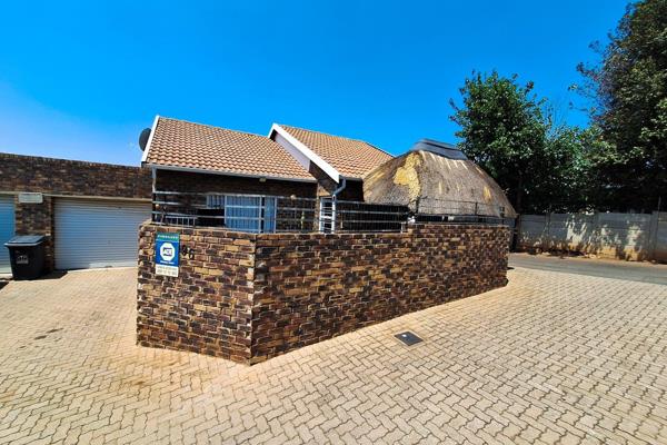 This neat property has the following on offer:
- Two bedrooms (BIC)
- One bathroom
- ...