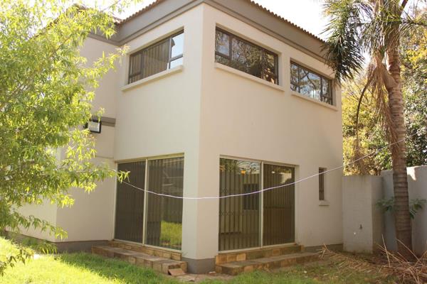 Beautiful 3 bedroom 2.5 bathroom home in Boksburg ideal for you Family!!

Situated in a ...