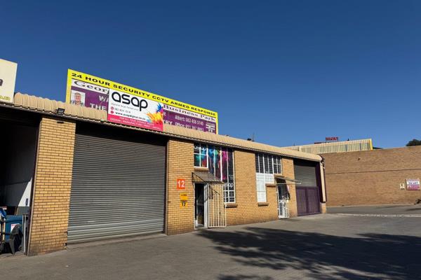 Neat Mini Unit To Let in George Palmer Business Park  in the heart of Jet Park.
This neat industrial unit is located in a secure park with excellent exposure to the Griffiths Road off-ramp in Jet Park. 

The space features ...