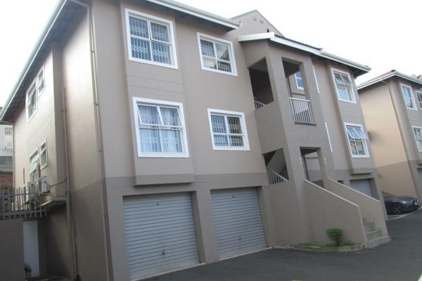 Upmarket two bedroom apartment located in affuent sought after block called Oakleigh Manors, located in smart area of Musgrave. Close ...