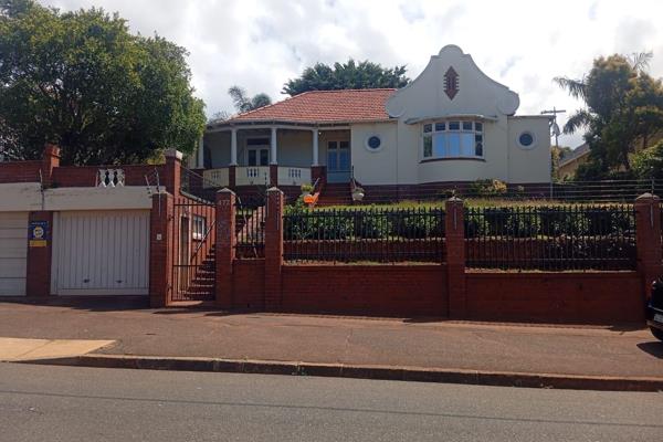 4 Bedroom Family House On Lease in Glenwood! 
Unlock your dream home in the heart of Berea for only R20 000 per month! Set on an ...