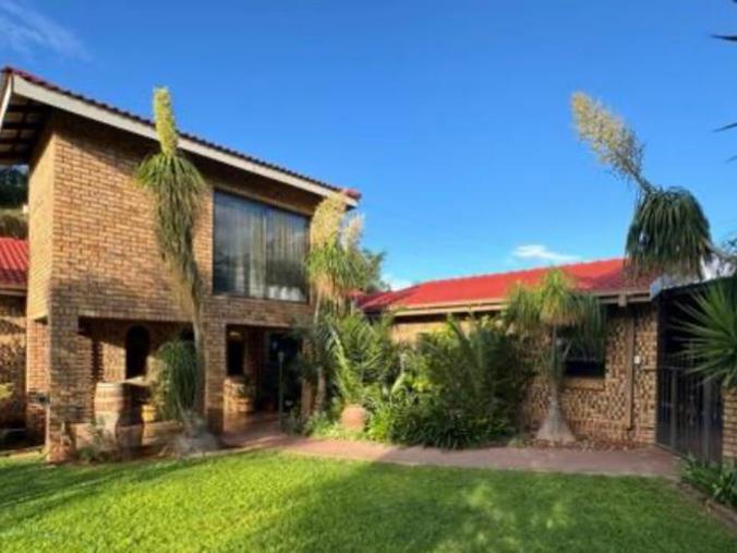 3 Bedroom House for Sale in El Toro Park