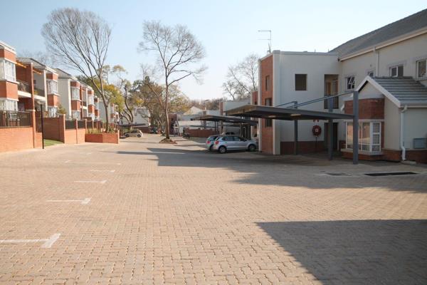 Lock-up-and-go Apartment Living.

Situated within walking distance to Johannesburg Zoo &amp; Zoo Lake and easy access to highways ...