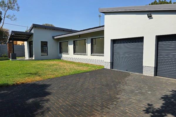 Totally newly renovated. Modern family home with a flatlet.

House:
3 Bedrooms 
2 Bathrooms, main en-suite with a shower. Second ...