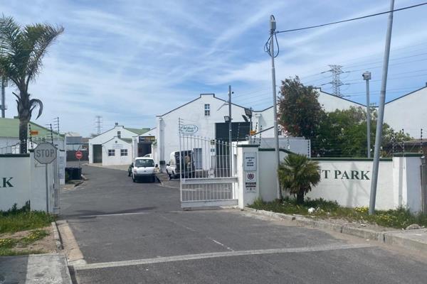 Aceppting Offers.

DESCRIPTION: 
This unit is situated in sought after Regent Park industrial complex in Ottery Close to all public ...