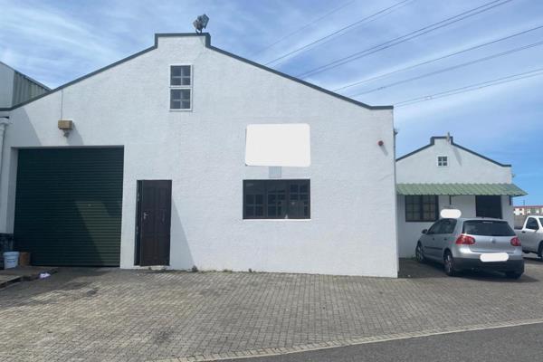 Aceppting Offers.

DESCRIPTION: 
This unit is situated in sought after Regent Park industrial complex in Ottery Close to all public ...