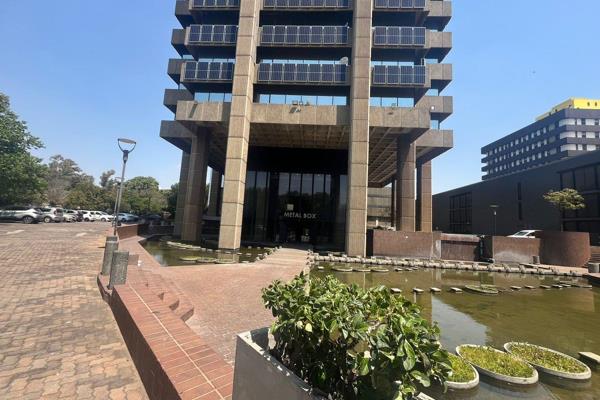 FULLY SERVICED office space in the heart of Parktown, close to the N12 and R21 with 24 ...