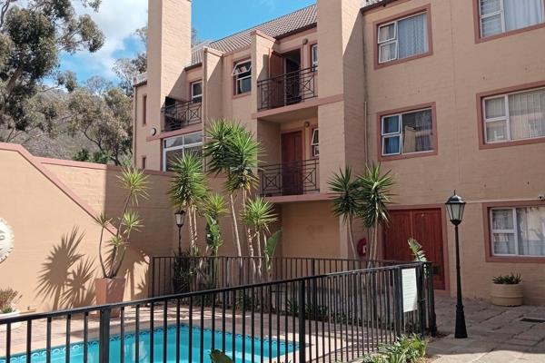 A Spacious two-bedroom GROUND floor apartment available for you to own in La Casa, a small complex consisting of 26 apartments.

This ...