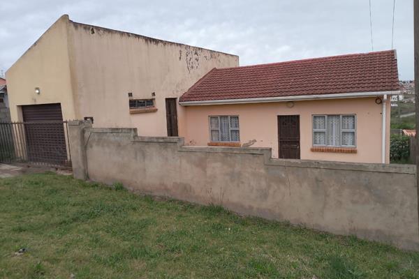 Sizwe Mlungwana Properties presents to you this beautiful home, located in a quiet area of Mdantsane NU17, closer to all amenities. The ...