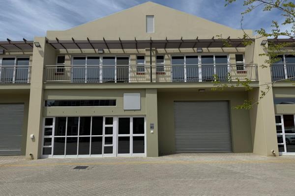 Located in the prestigious  River Frog Business Park, Zandwyk, Paarl , this spacious 258 square meter unit is ideal for light ...