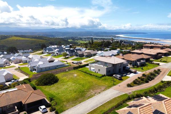 Exclusive Sole Mandate.

Grab this opportunity with both hands and build your dream home in Plettenberg Bay. This is as close to a ...