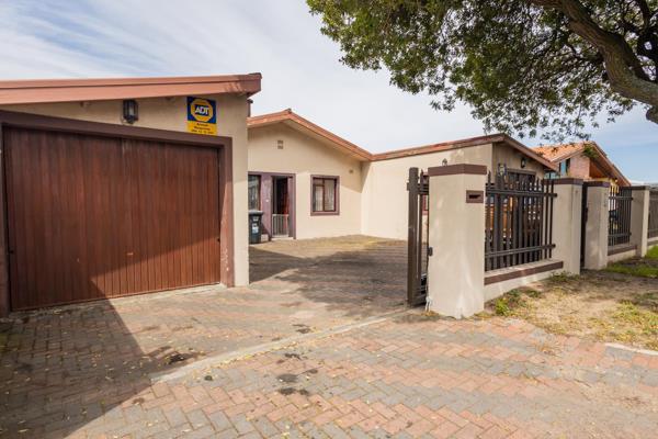 Offers from R 1 995 000 will be considered. The seller wants R 2 200 000. Just a ...