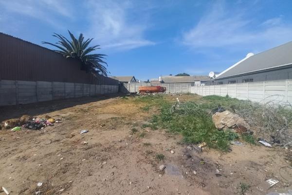 Rare find - serviced vacant land in established rugby, milnerton.

Unlock the potential of this generous 529 square meter plot ...