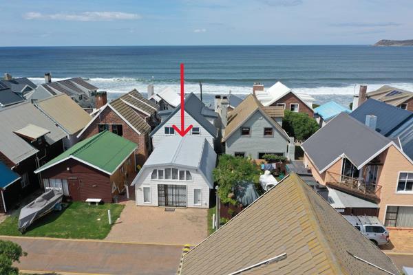 Discover a charming, modern retreat in Witsand, Western Cape. This cosy cottage offers a peaceful escape, just steps away from the ...