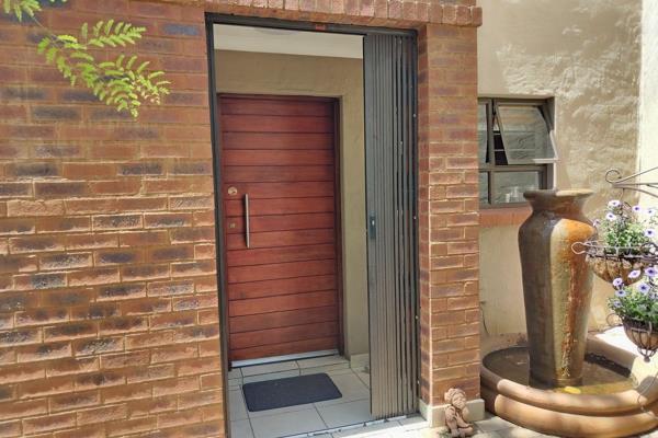 Experience the epitome of refined living in this upscale 3-bedroom unit situated within an esteemed retirement village in Rustenburg. ...