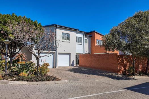 3 Bedroom Townhouse for sale in Fourways