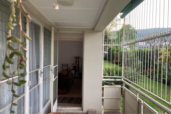 Welcome to your new home in the heart of Esterville, Western Cape! This charming 2-bedroom, 1-bathroom apartment is now available for ...