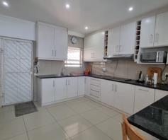 House for sale in Broadlands Village