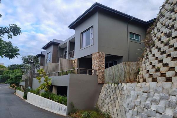 Welcome to this chic 2-bedroom duplex located in Jacana, within the highly sought-after Simbithi Eco Estate. Ideal for small families ...